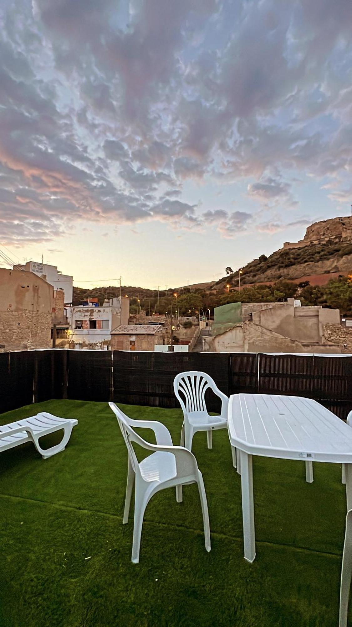 Casa Del Castillo Alicante Esterno foto